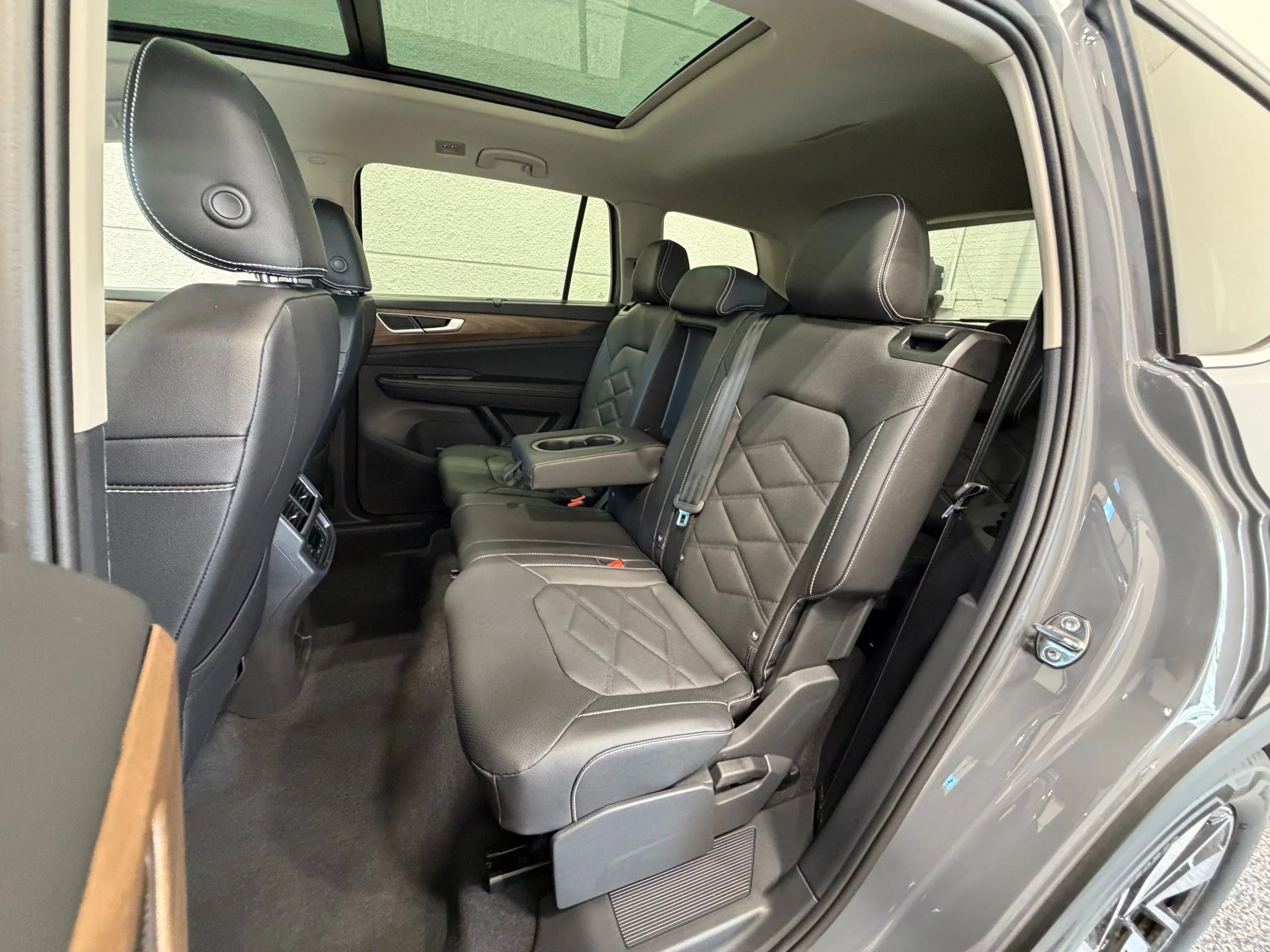 2026 Volkswagen Atlas SE w/Tech - Photo 23