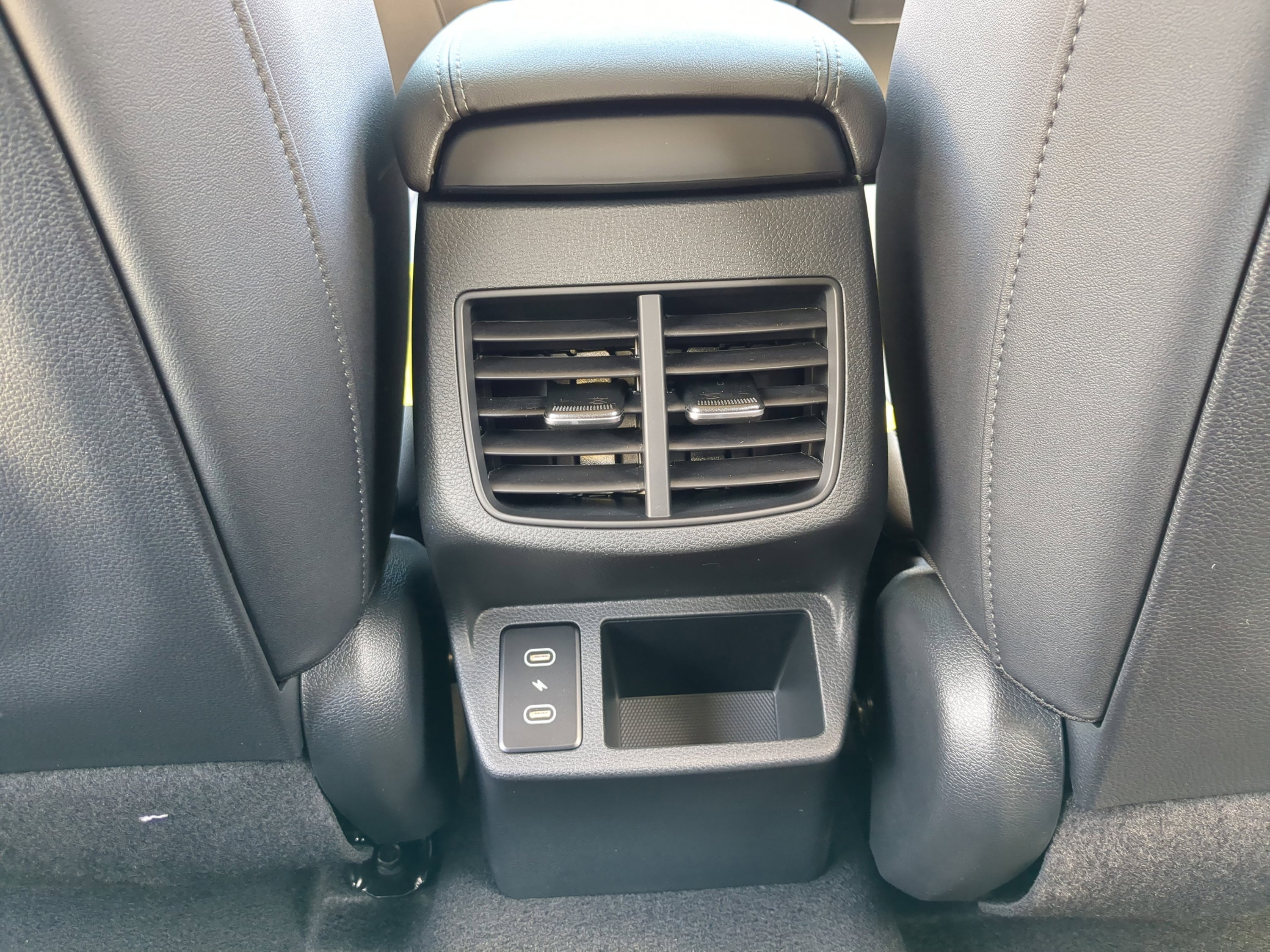 New 2026 Pluton Blue/Black Roof Kia S image 20