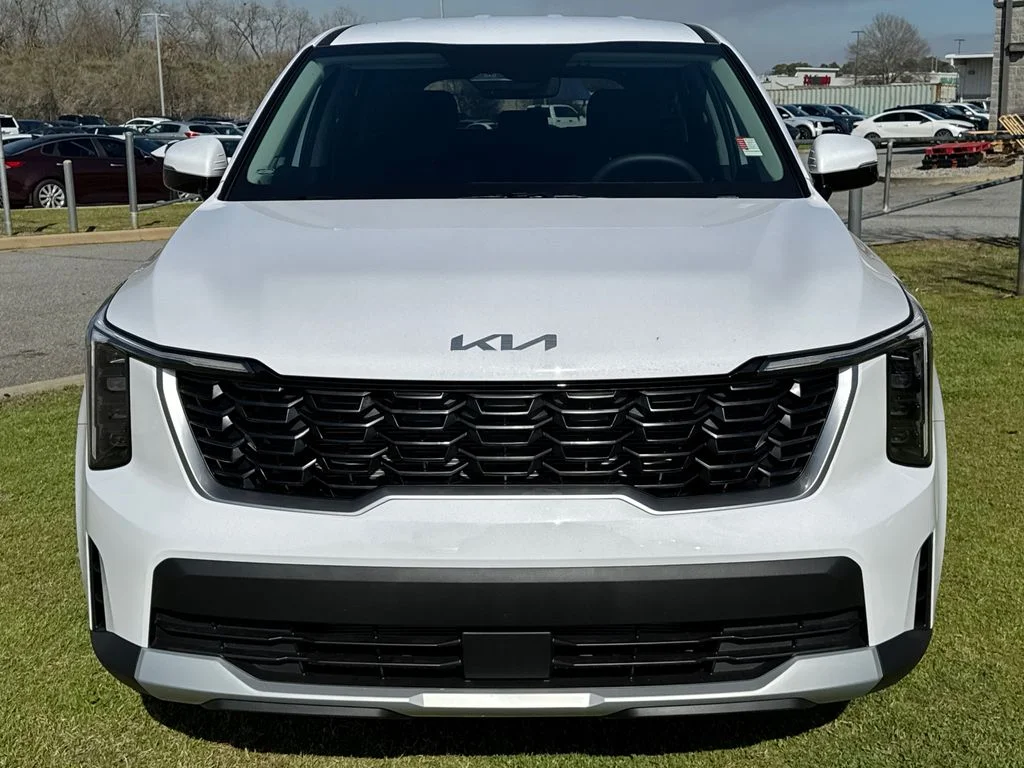 New 2026 Glacial White Pearl Kia LX image 8