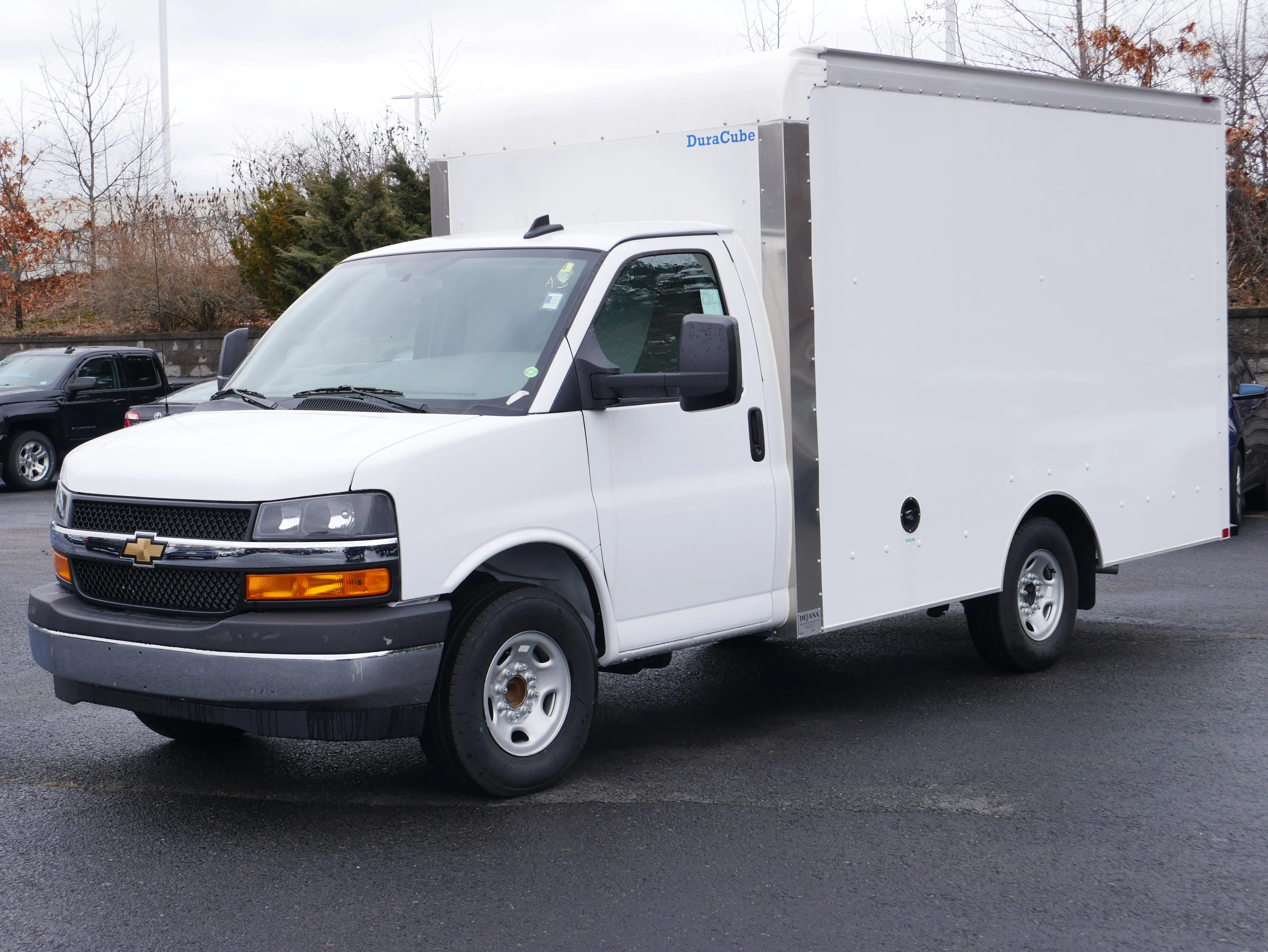 New 2025 Summit White Chevrolet 1WT image 3