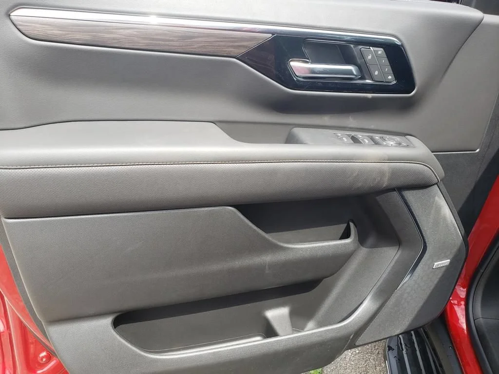 2026 Chevrolet Tahoe Premier - Photo 15
