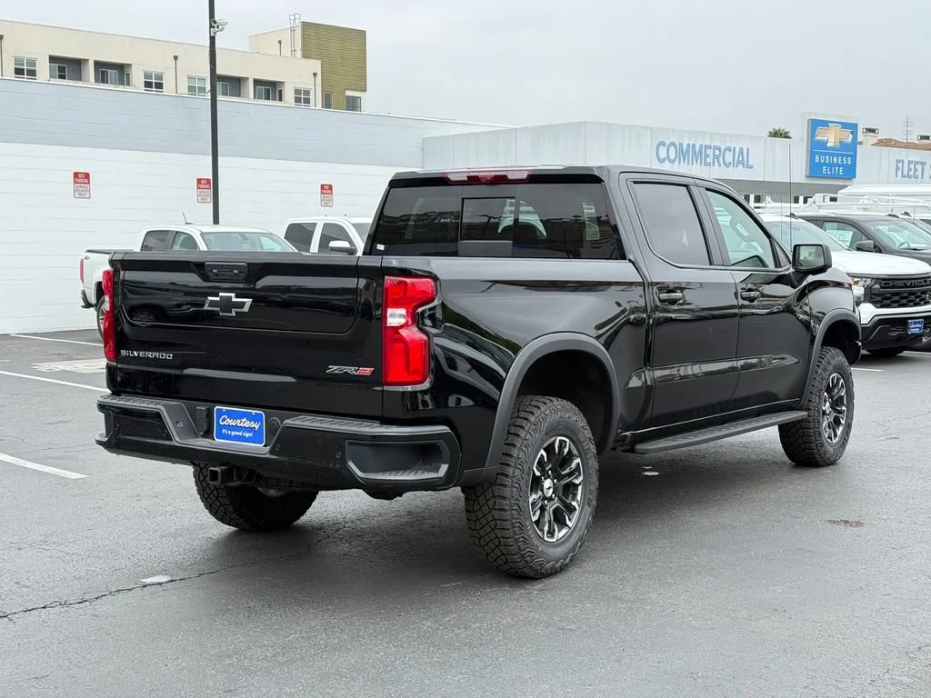 2026 Chevrolet Silverado 1500 ZR2 - Photo 5