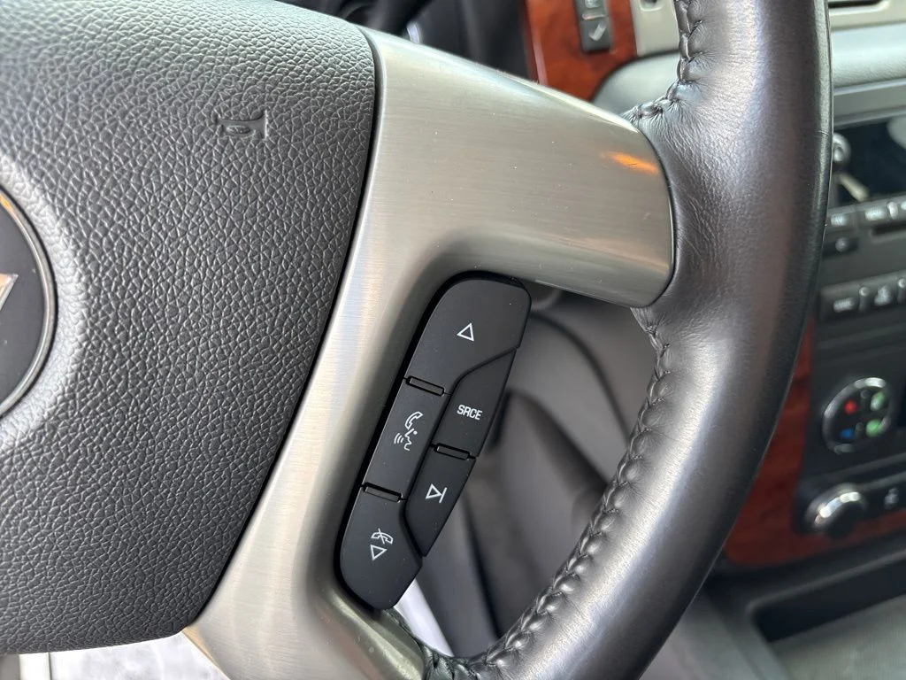 Used 2013 Silver Ice Metallic Chevrolet LT image 16