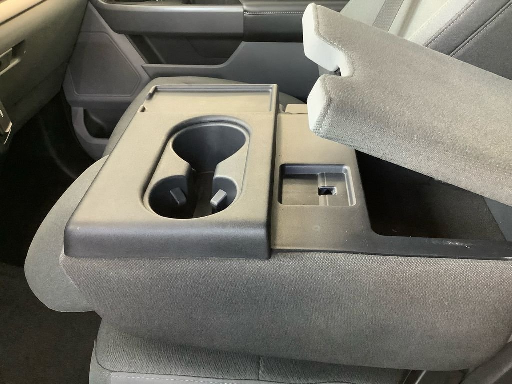 Used 2025 Silver Ford XLT image 23