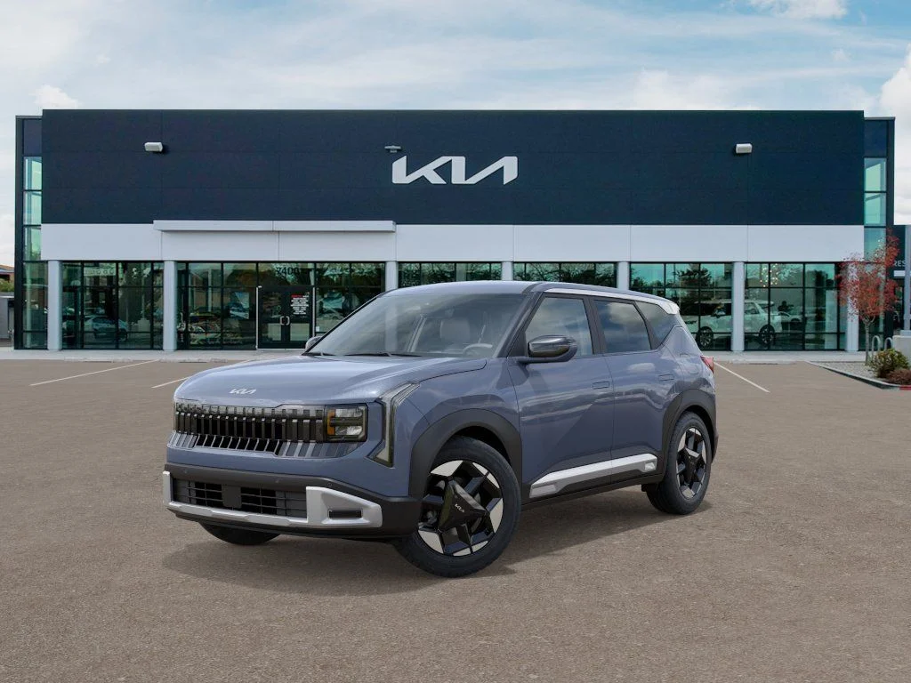 New 2027 Gray Kia S image 1