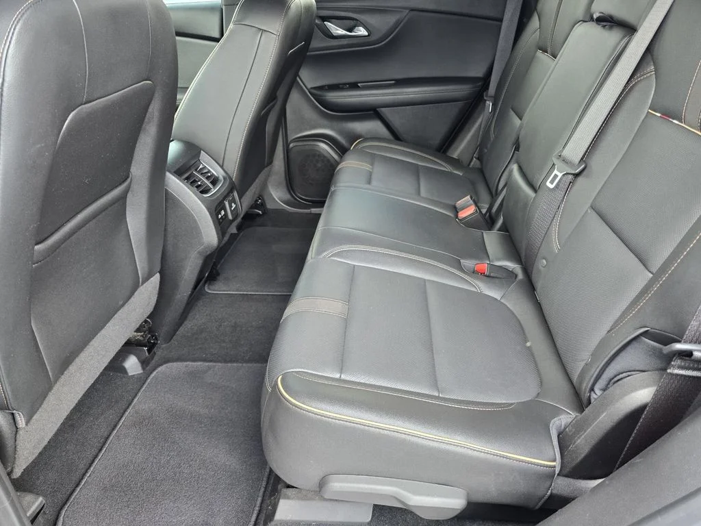 Used 2021 SILVER ICE METALLIC Chevrolet Premier image 10