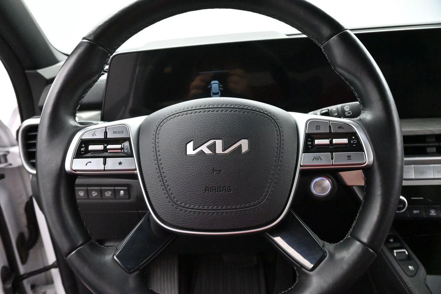 Used 2023 Glacial White Pearl Kia EX X-Line image 19
