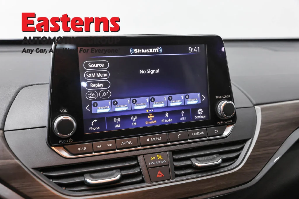 Used 2024 Red Nissan 2.5 SV image 12