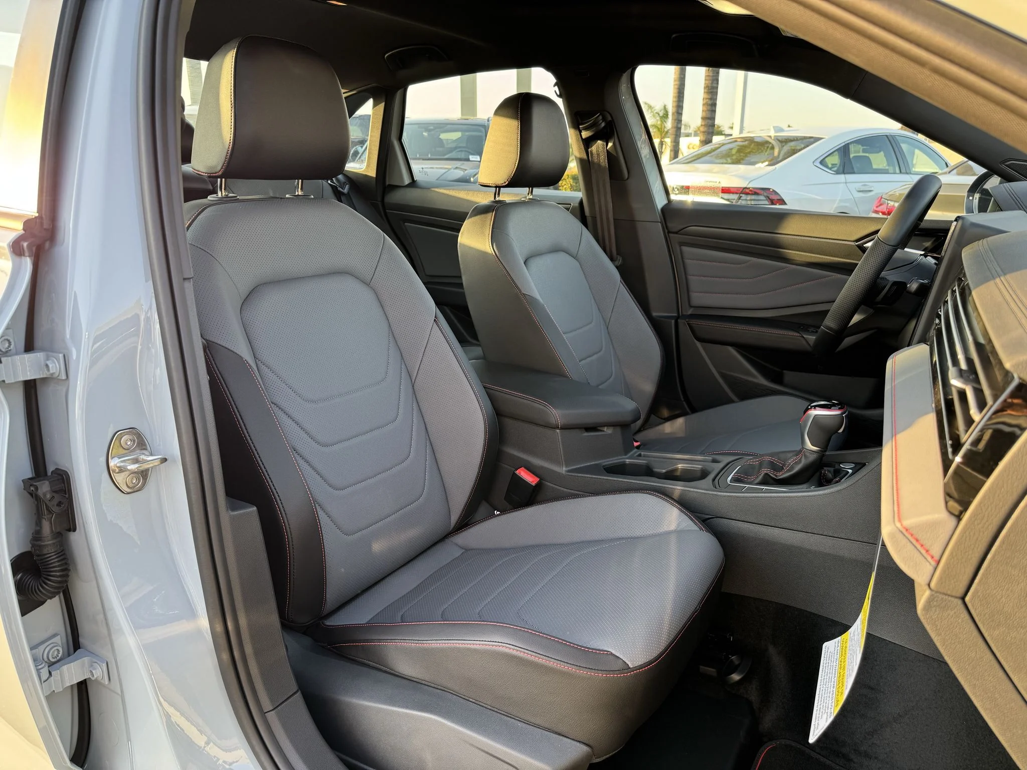 New 2026 Monument Gray w/Deep Black Roof Volkswagen Autobahn image 32