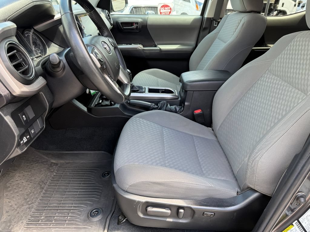 Used 2022 Gray Toyota SR5 image 23
