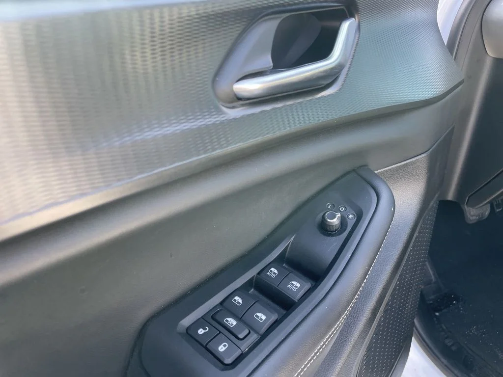 Used 2024 White Jeep Laredo X image 14
