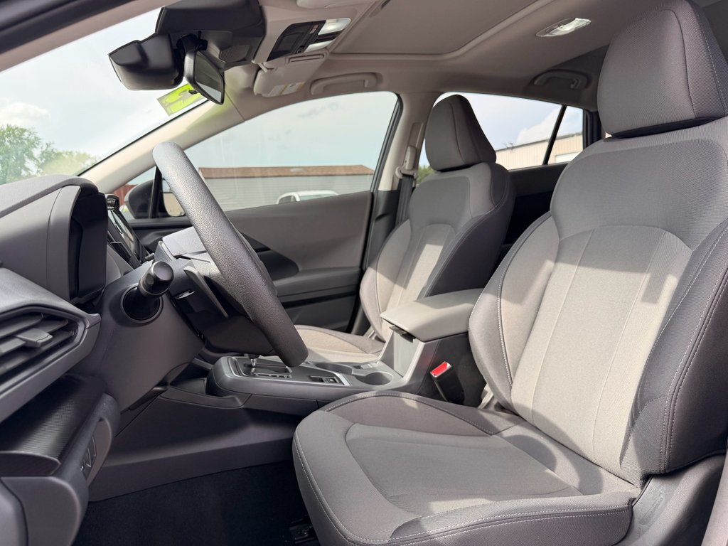 Used 2025 Magnetite Gray Metallic/Crystal Black Silica Subaru Premium image 10