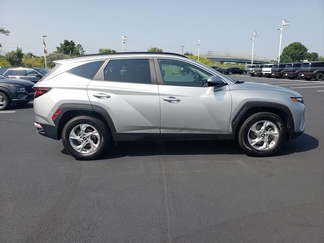 Used 2024 Silver Hyundai SEL image 4