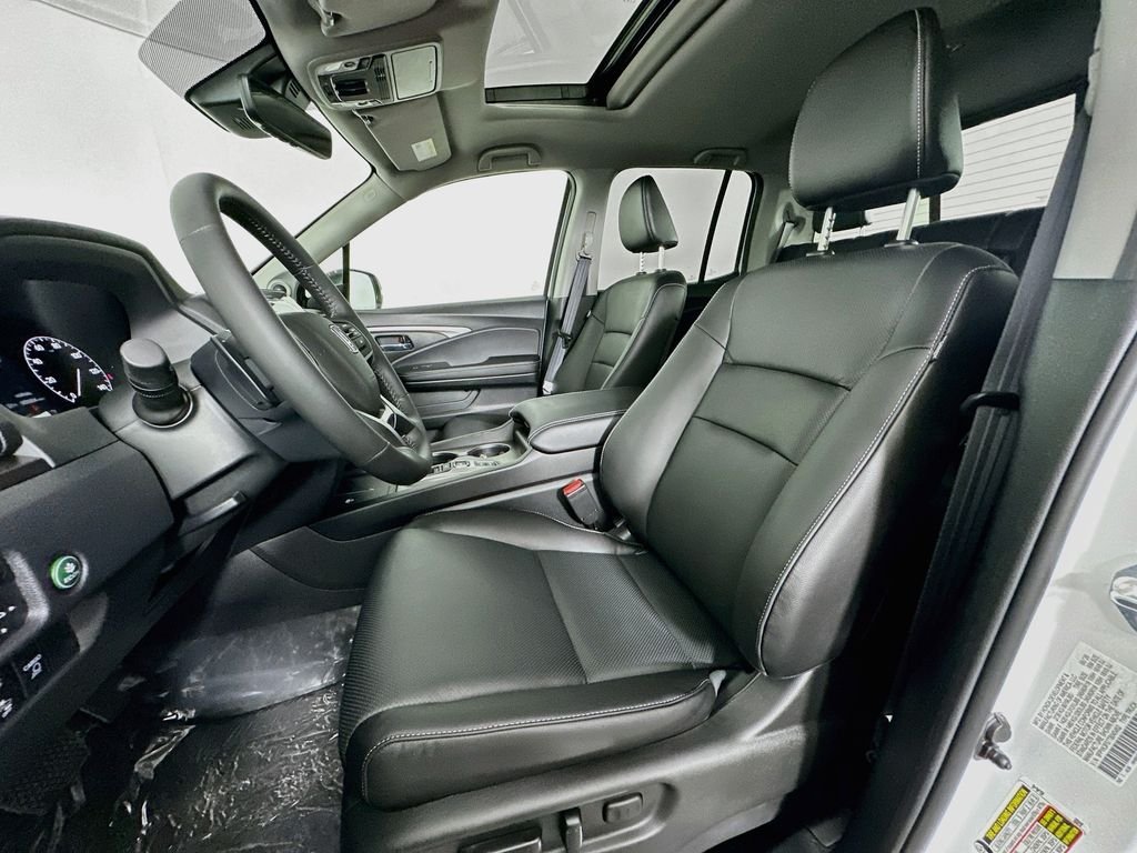New 2026 Platinum White Pearl Honda RTL image 20