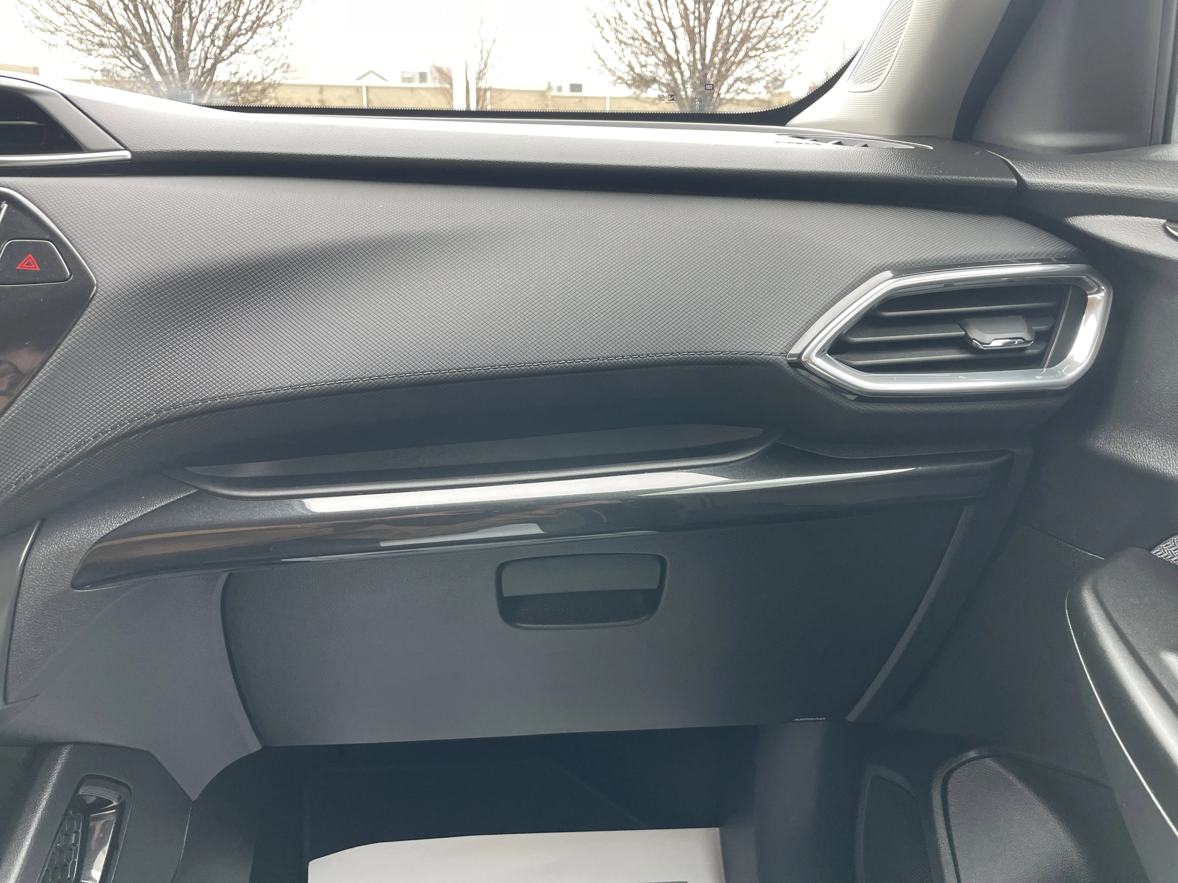 Used 2022 Summit White Chevrolet LT image 26