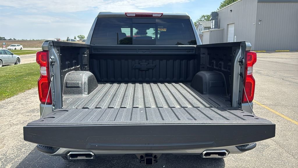 New 2026 Sterling Gray Metallic Chevrolet RST image 14