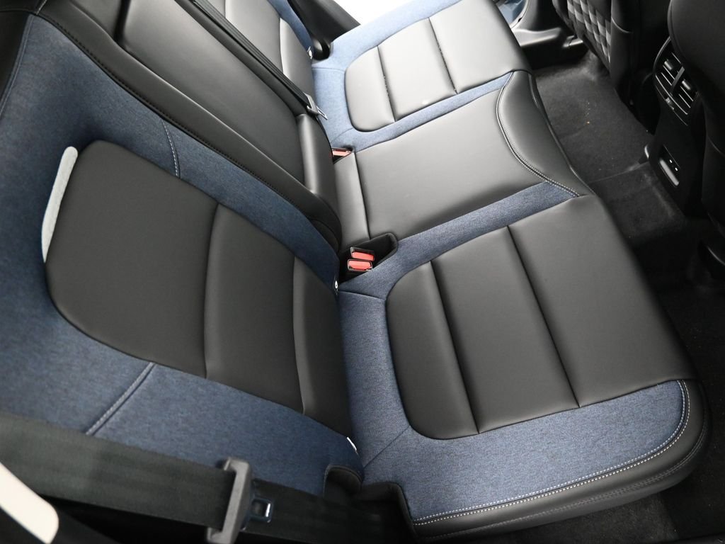New 2026 Azure Gray Metallic Tri-Coat Ford Outer Banks® image 24