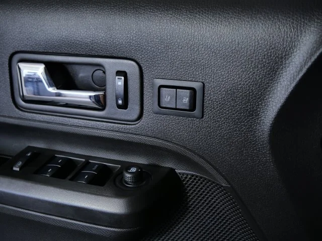 Used 2009 Gray Ford Limited image 24