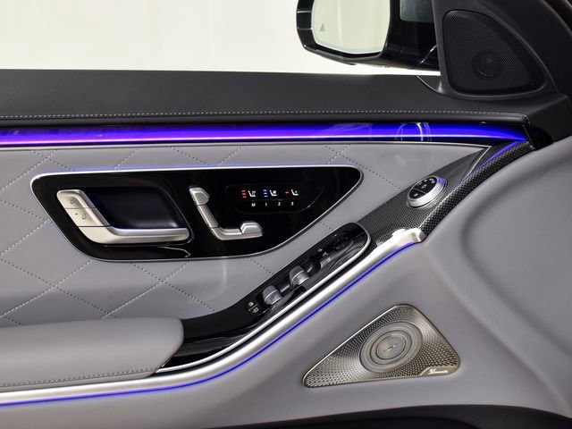 New 2026 MANUFAKTUR Graphite Metallic Mercedes-Benz S 580 image 67