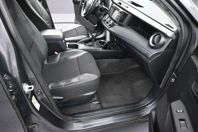 Used 2016 Gray Toyota LE image 75