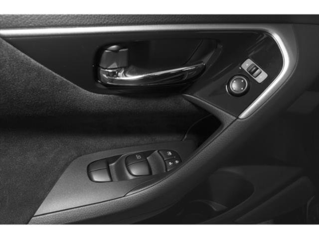 Used 2015 Gun Metallic Nissan 2.5 S image 21