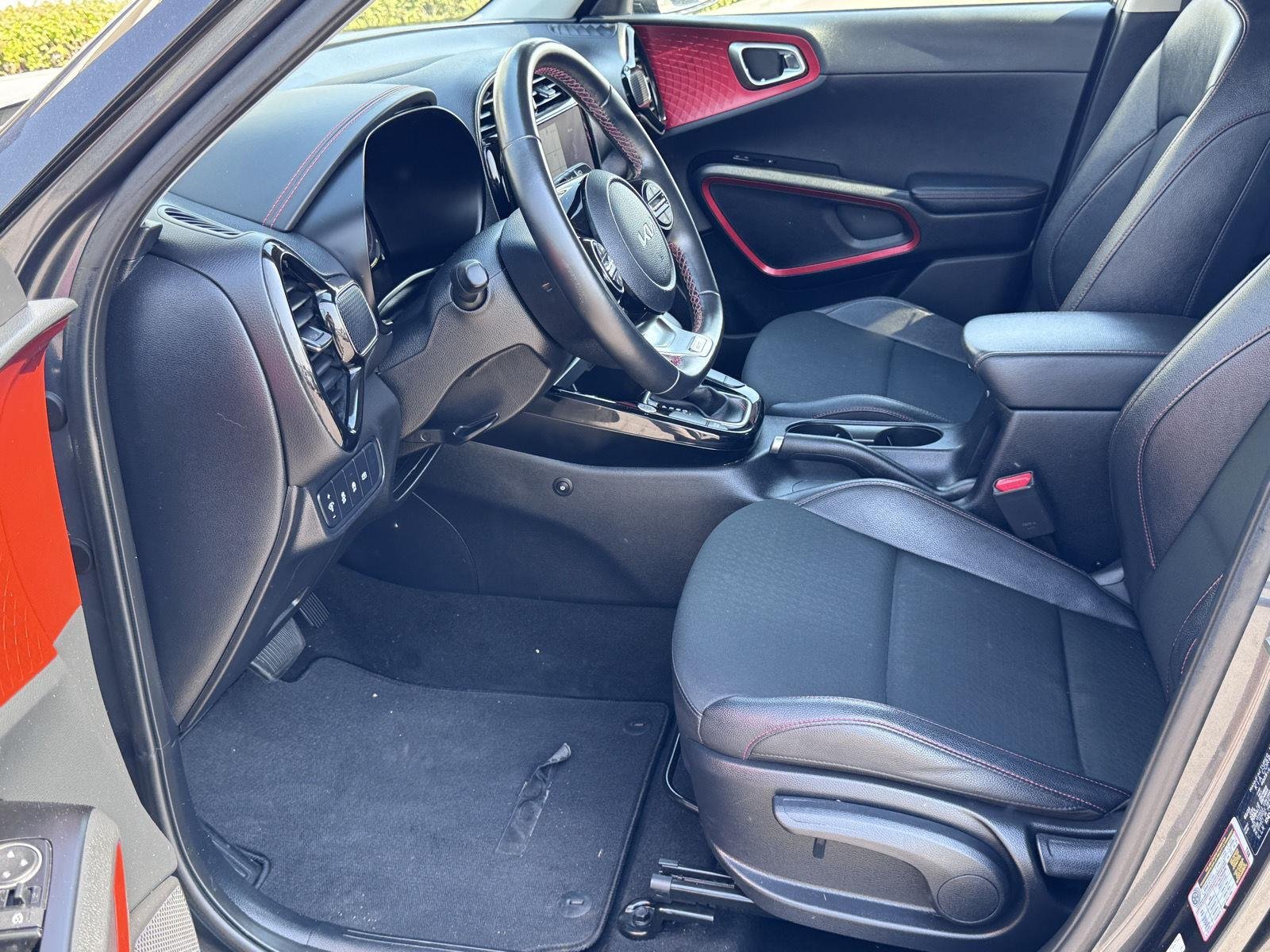 Used 2023 Gravity Gray Kia GT-Line image 25