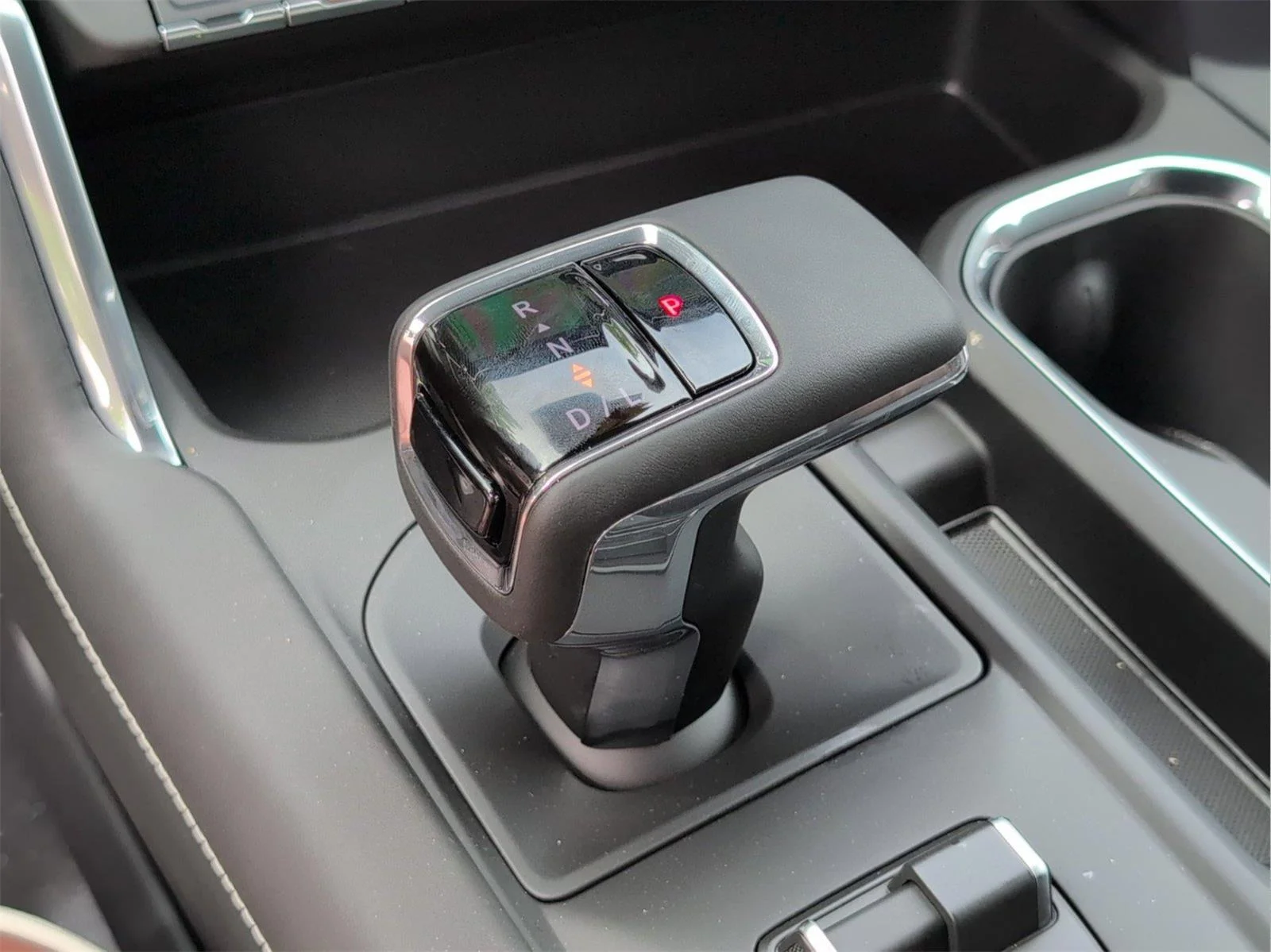 New 2026 Sterling Metallic GMC Denali Ultimate image 23