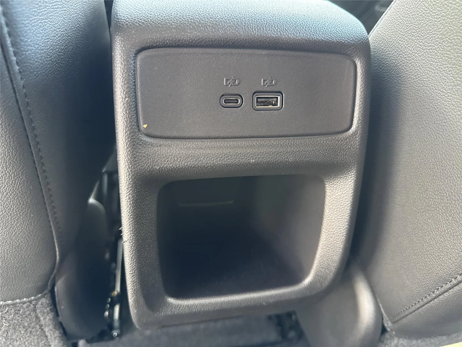 Used 2025 Summit White Chevrolet LT image 31
