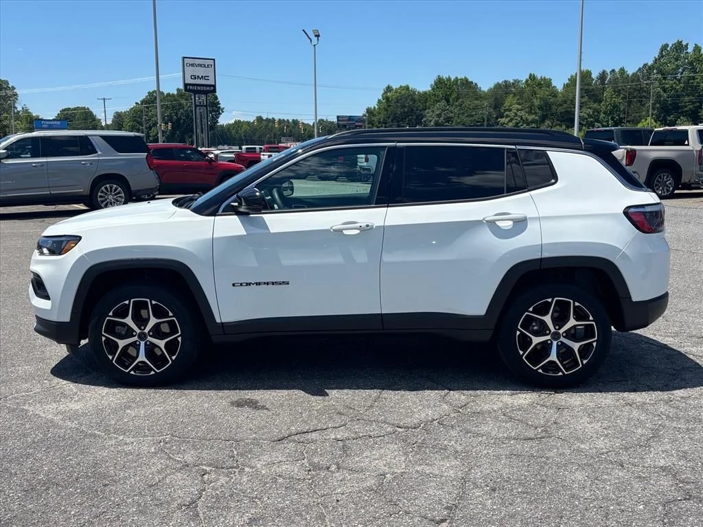 Used 2025 White Jeep Limited image 23