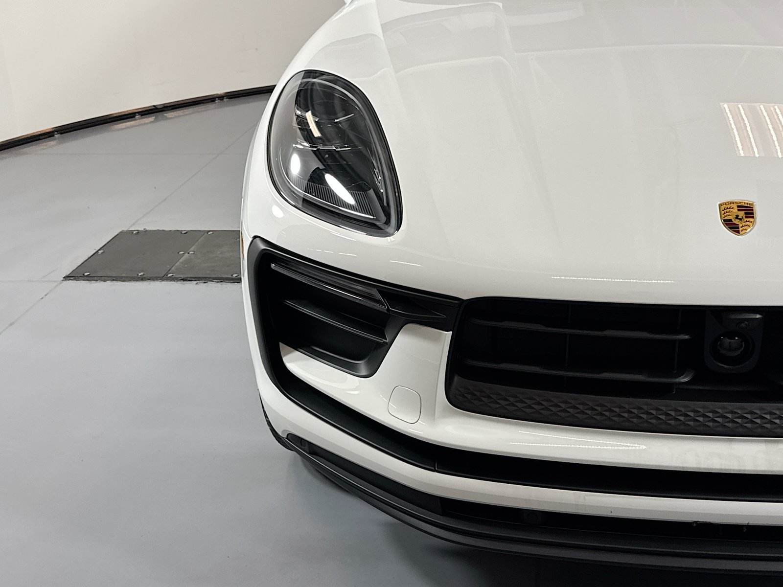 Used 2026 White Porsche  image 27