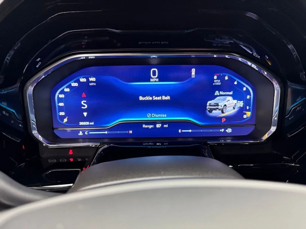 Used 2023 White Chevrolet LT Trail Boss image 19
