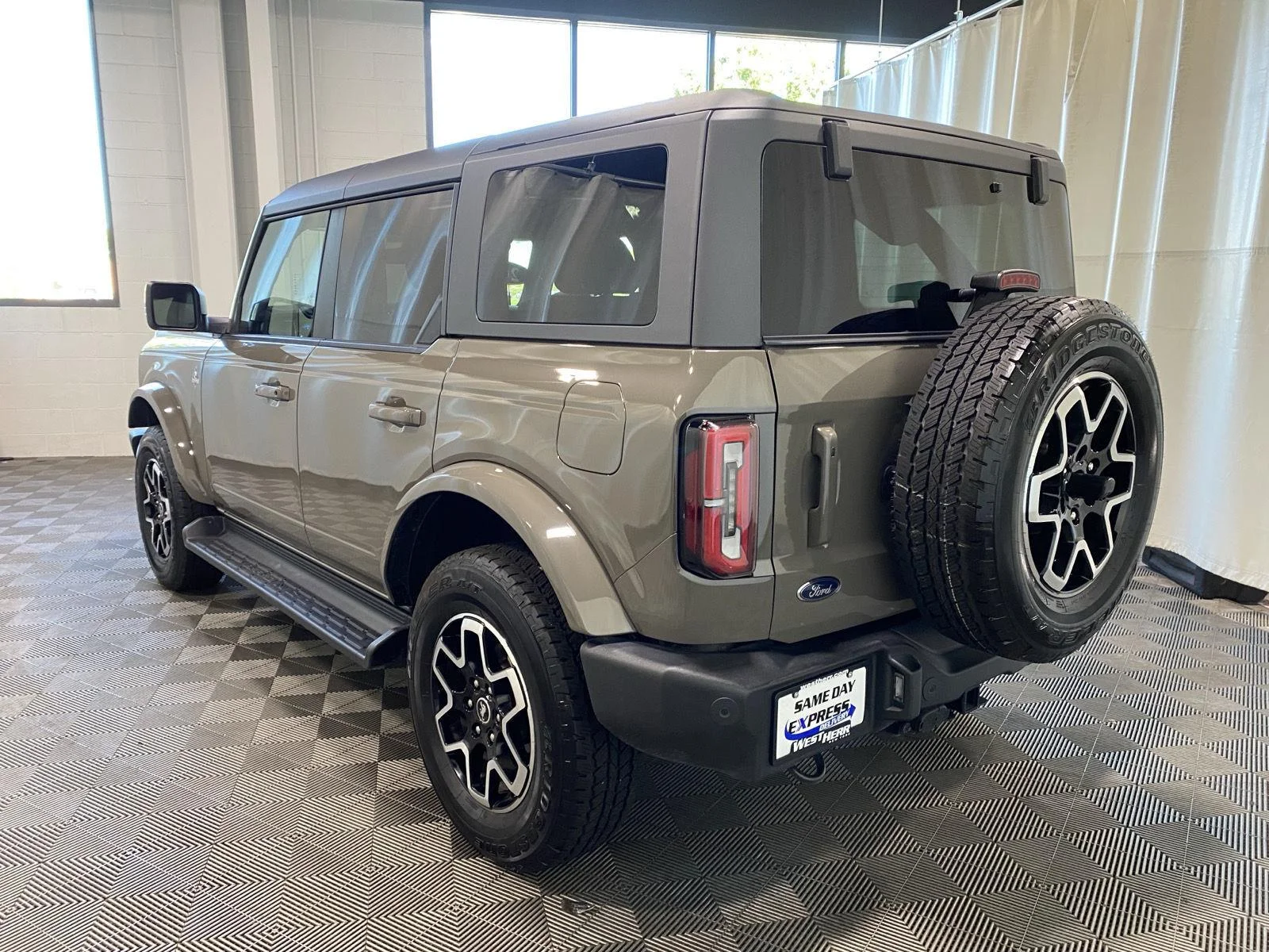Used 2025 Marsh Gray Ford Outer Banks image 10