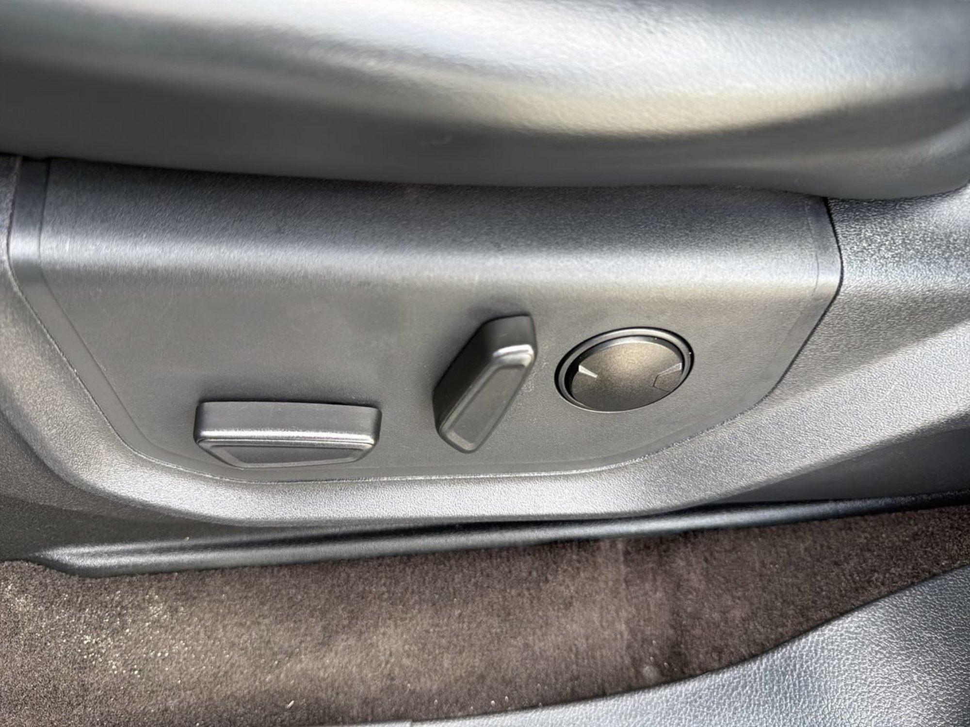 Used 2023 Blue Metallic Ford XLT image 17