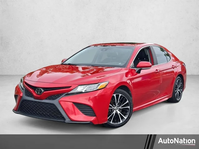 2020 Toyota Camry SE