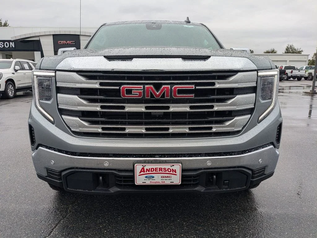 2026 GMC Sierra 1500 SLE - Photo 9