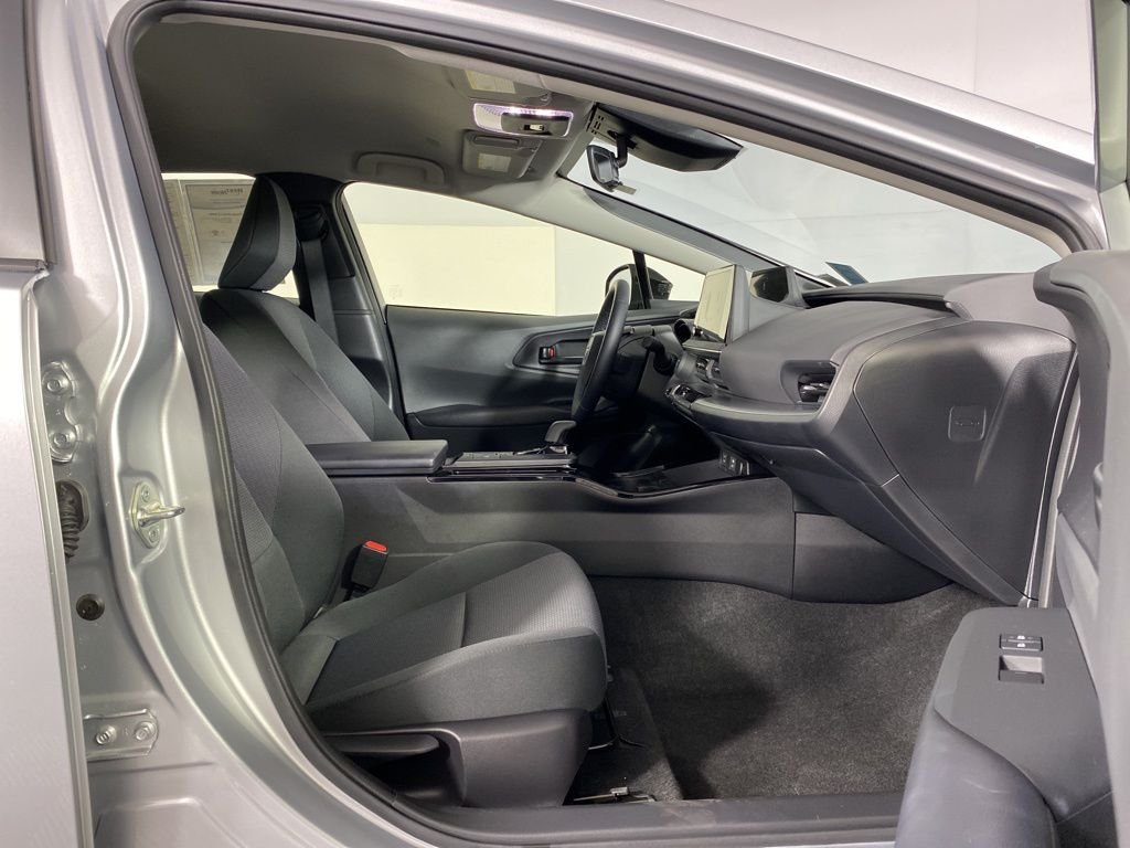 2023 Toyota Prius LE - Photo 24