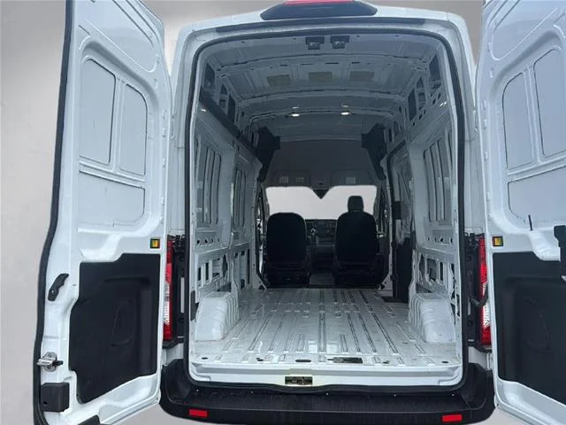 Used 2025 Oxford White Ford  image 21