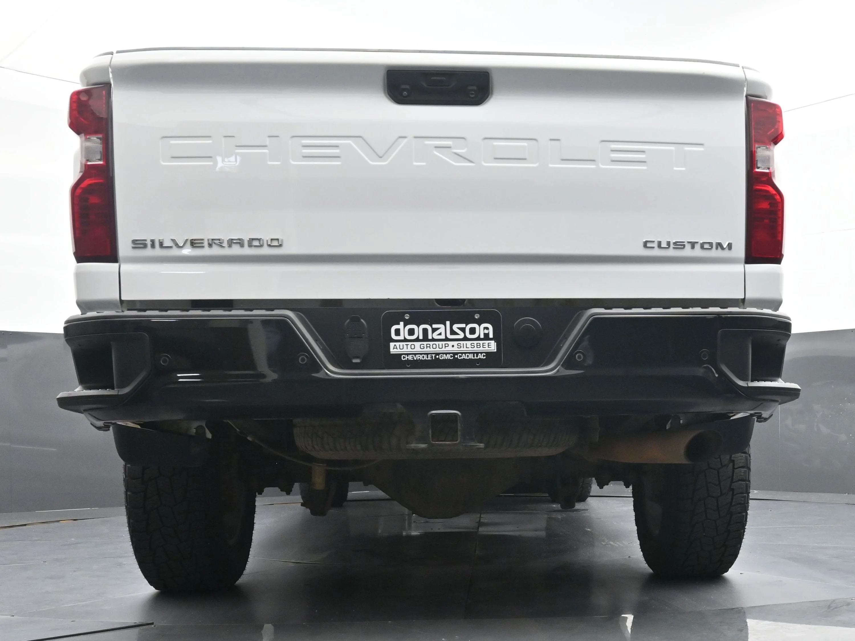 Used 2024 Summit White Chevrolet Custom image 16