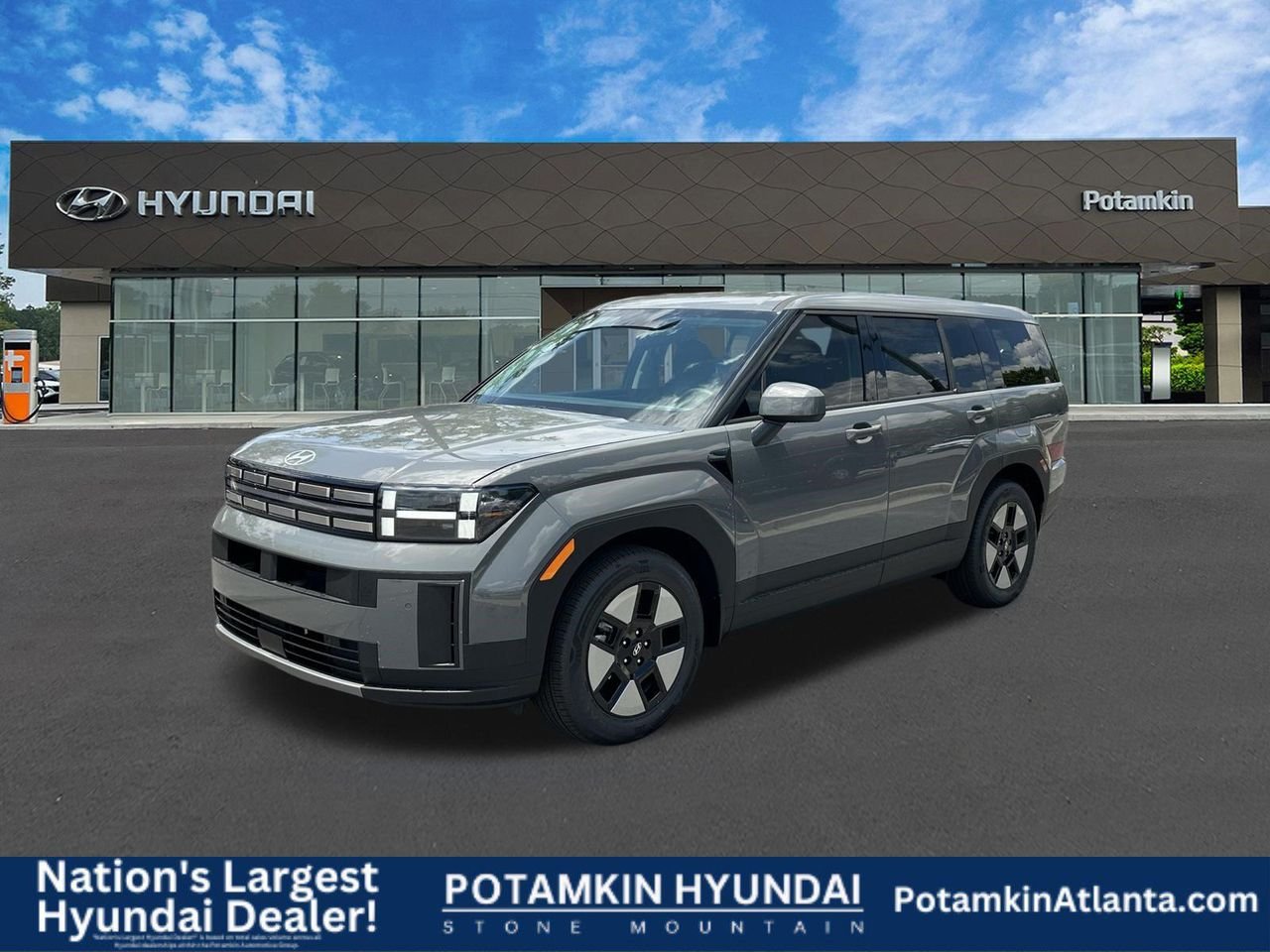 New 2026 Hampton Gray Hyundai SE image 1