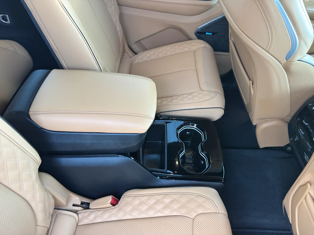 Used 2025 Bright White Clearcoat Jeep Summit Reserve image 16