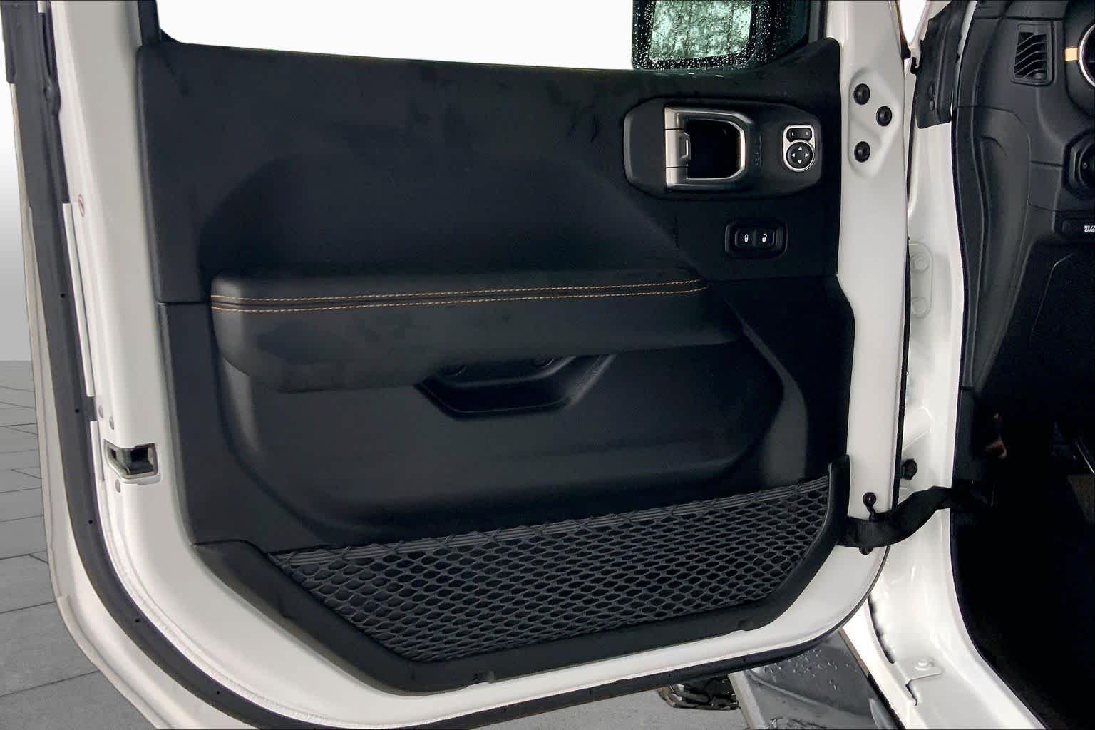 Used 2024 Bright White Clearcoat Jeep Texas Trail image 21