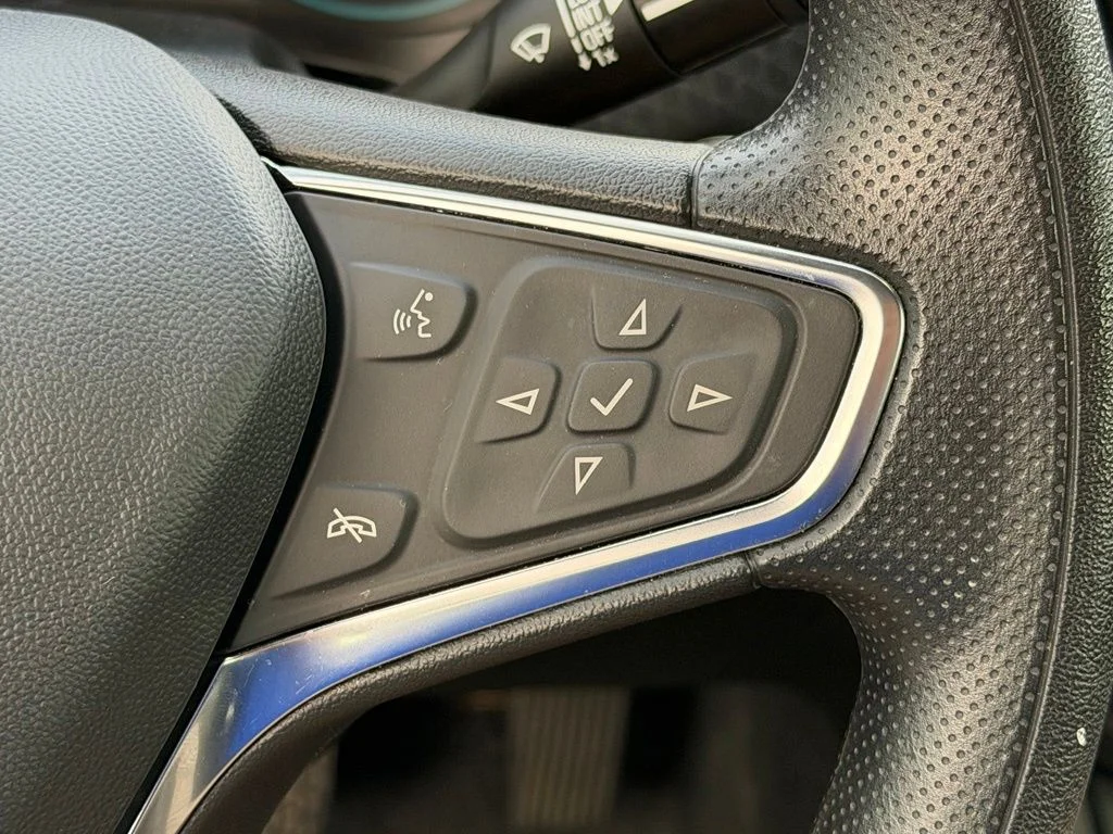 Used 2025 Black Chevrolet LT image 30