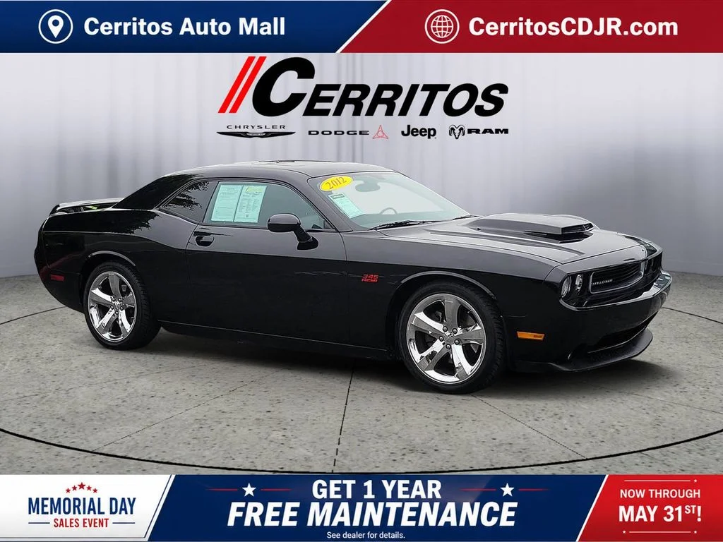 2012 Dodge Challenger R/T's photo