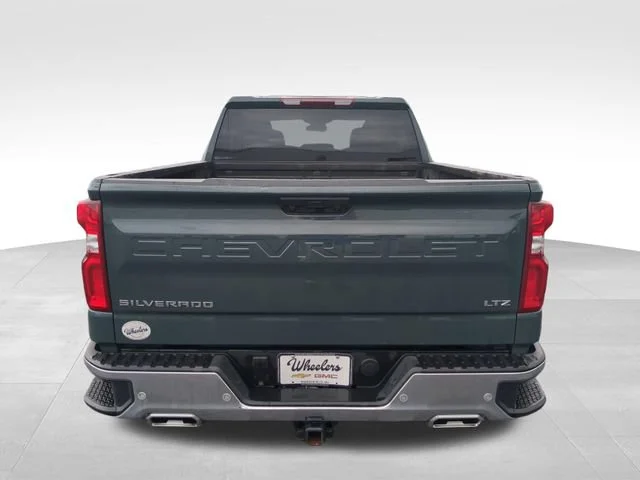 Used 2025 Cypress Gray Chevrolet LTZ image 4