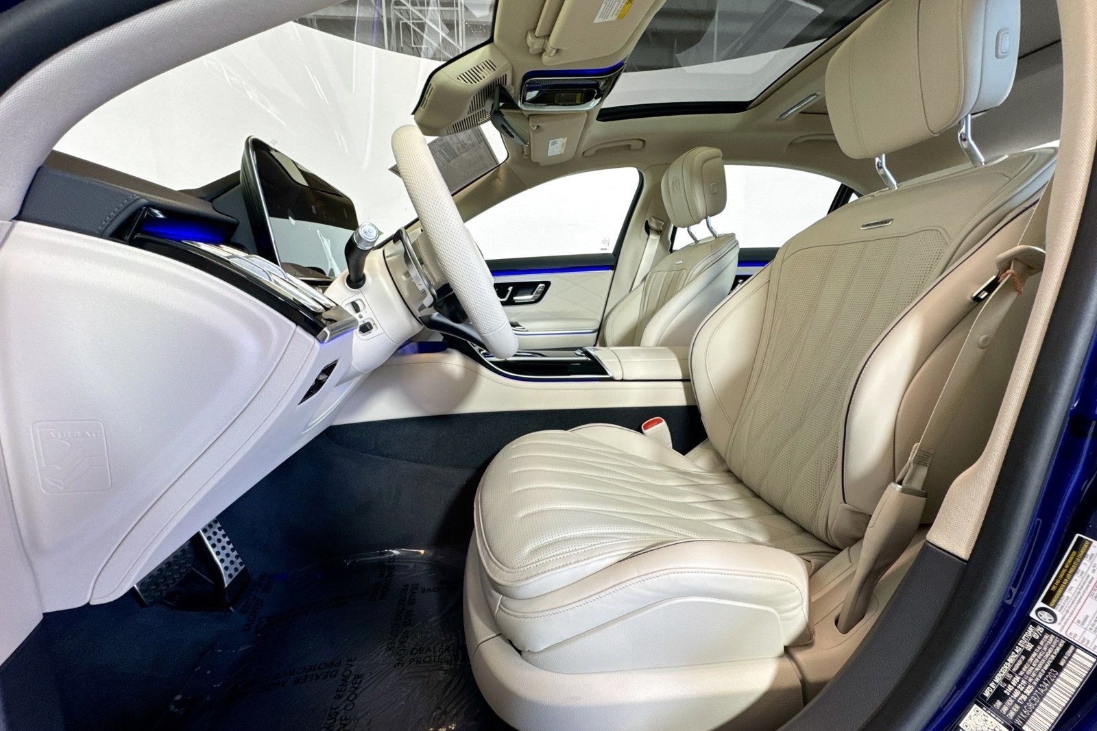 New 2026 MANUFAKTUR Signature Mystic Blue Metallic Mercedes-Benz AMG® S 63 E image 17