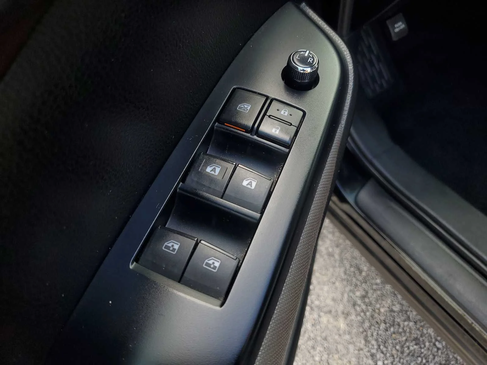 Used 2019 Midnight Black Metallic Toyota LE image 18