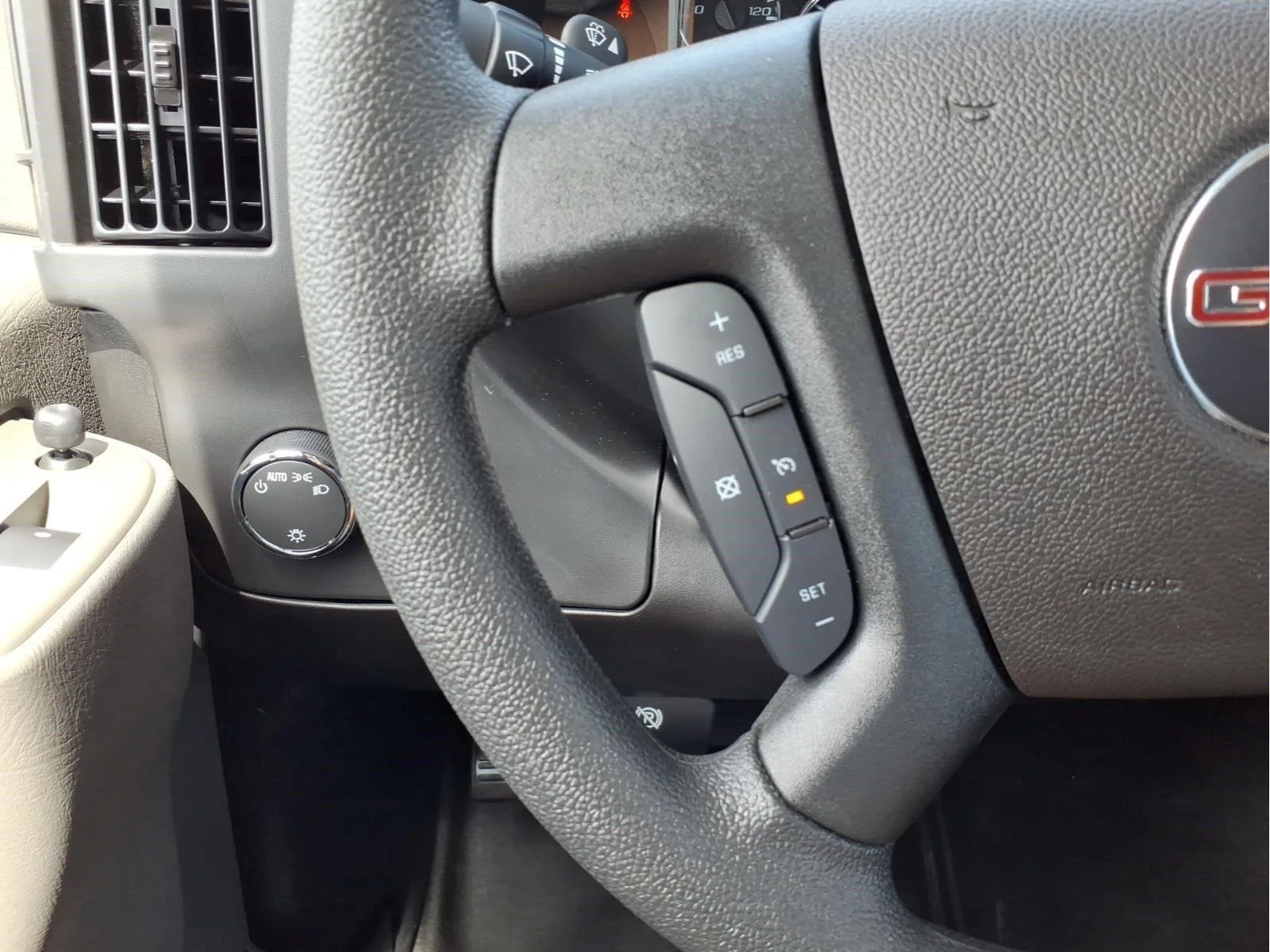2026 GMC Savana Cargo Work Van - Photo 17