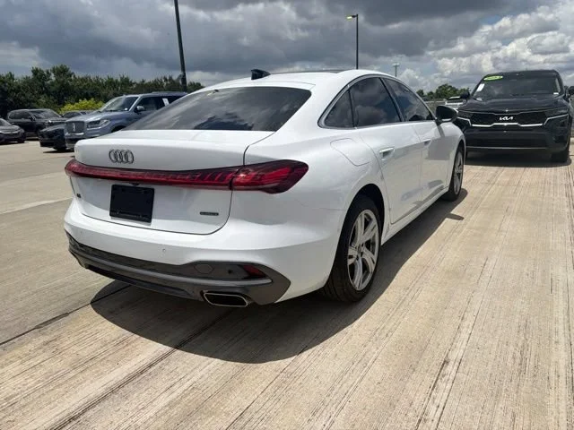 Used 2025 Arkona White Audi Premium image 3