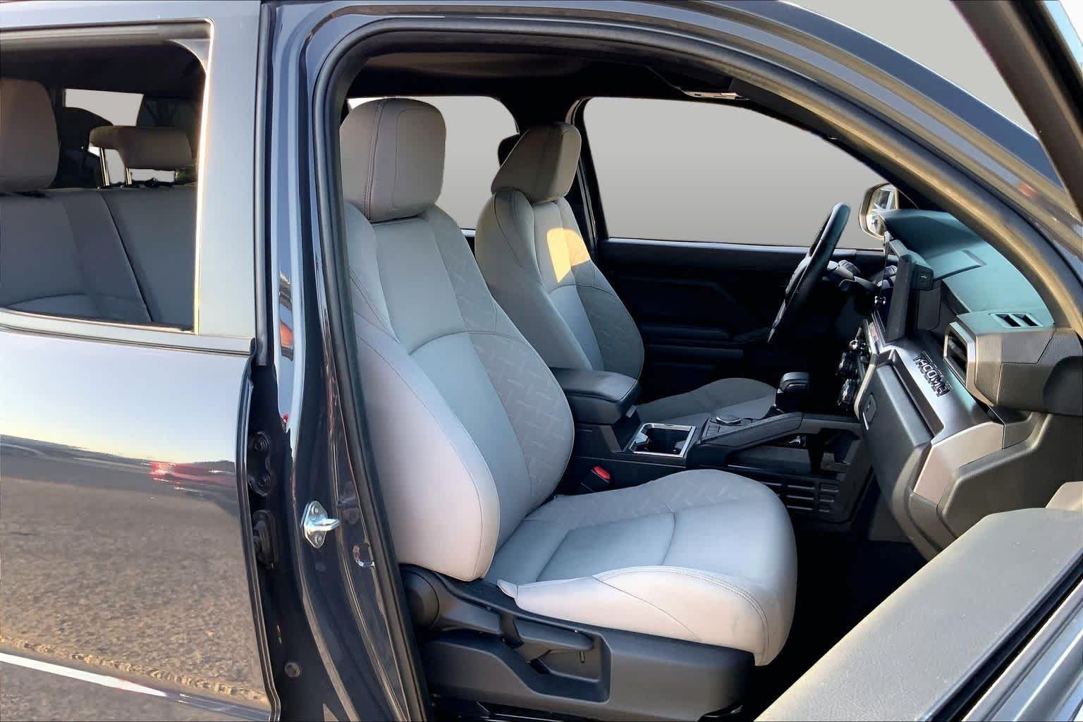 Used 2024 Underground Toyota SR5 image 9