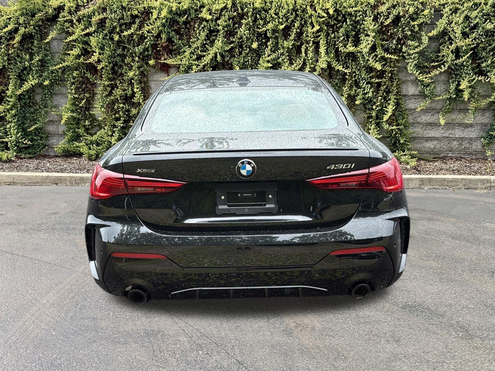 New 2027 Black Sapphire Metallic BMW 430i xDrive image 5